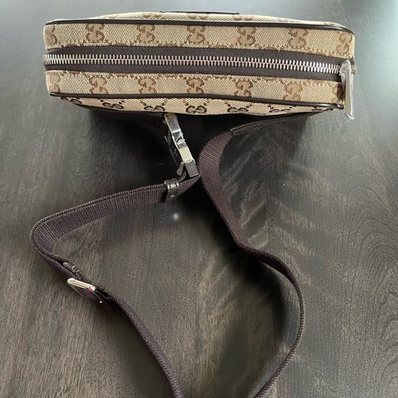 GG Canvas Waist Bag - Picture 2 of 11